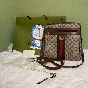 Gucci Ophidia medium messenger bag